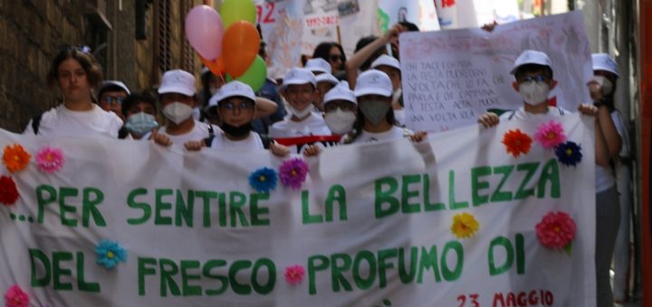 Bambini in marcia per la legalità